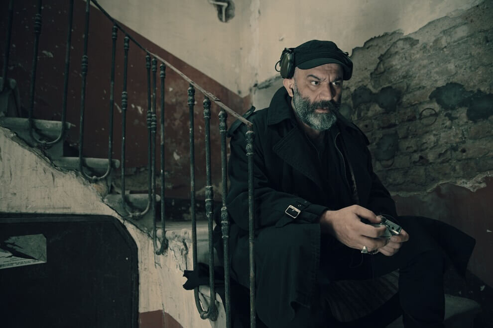 кадры из сериала "Горячая голова"