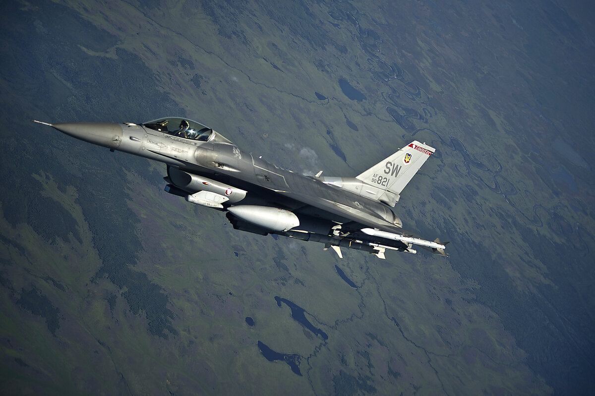 F-16