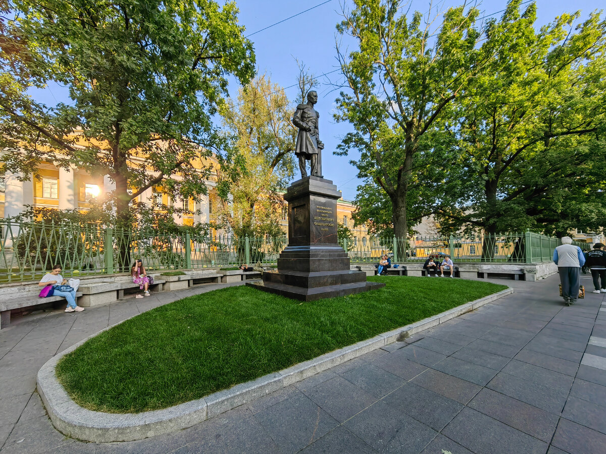 Воссозданный памятник принцу Ольденбургскому и музеи в Петербурге,  связанные с его именем! Да, и такие в Северной столице имеются! | Олег  Еверзов | Дзен