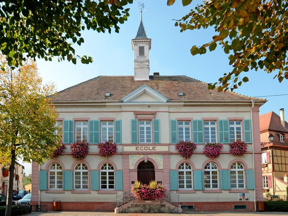 French school. Лицей во Франции. Французский лицей во Франции. Пансион института Богоматери Франция. Лицей во Франции фото.