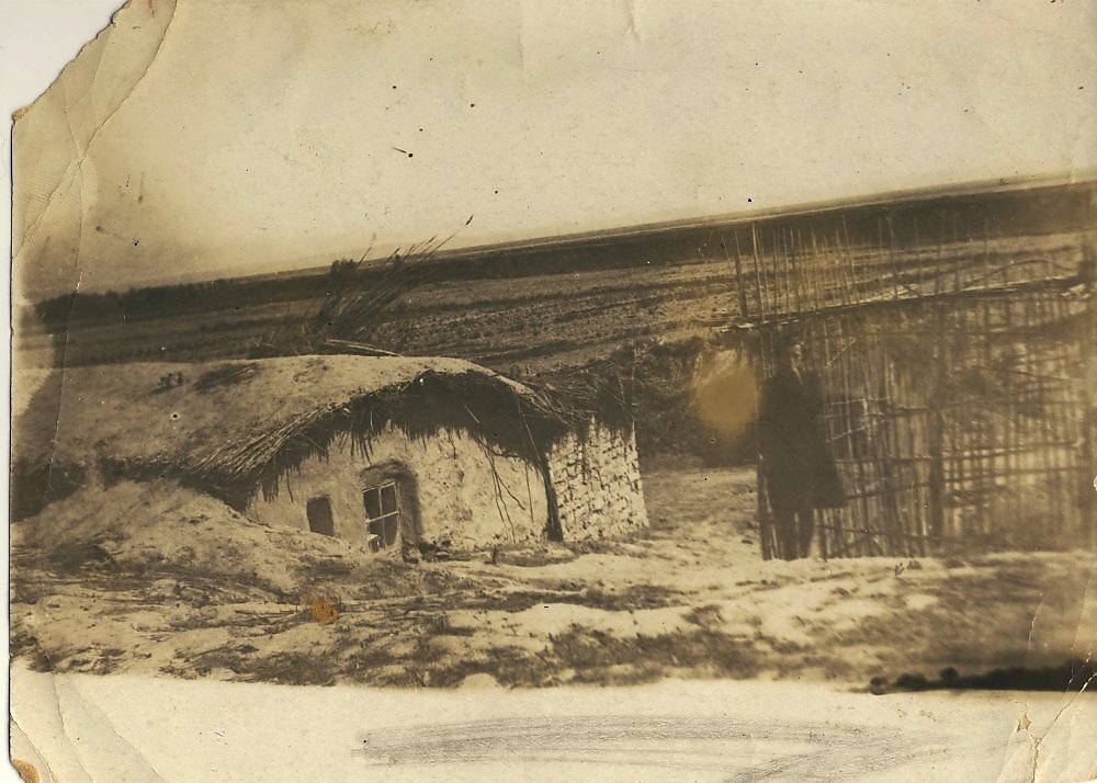 Землянка сосланных. Фото из открытых источников 
