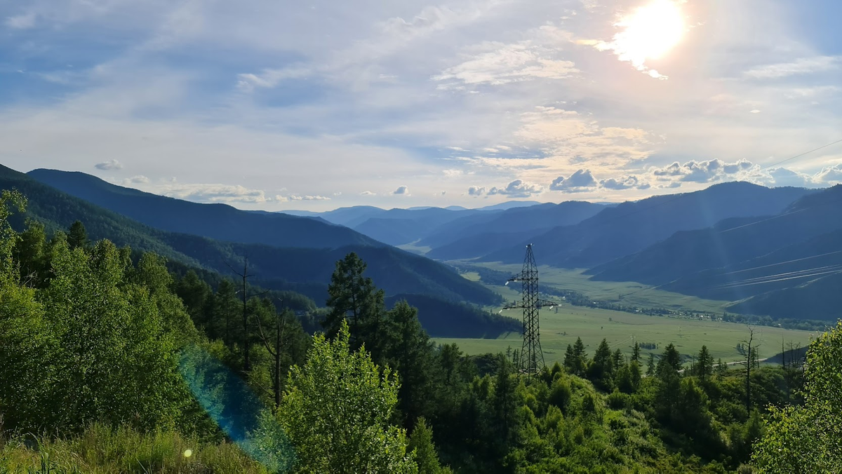 Алтай. Кто-то вот в такой красоте каждый день живёт! Фото моего мужа