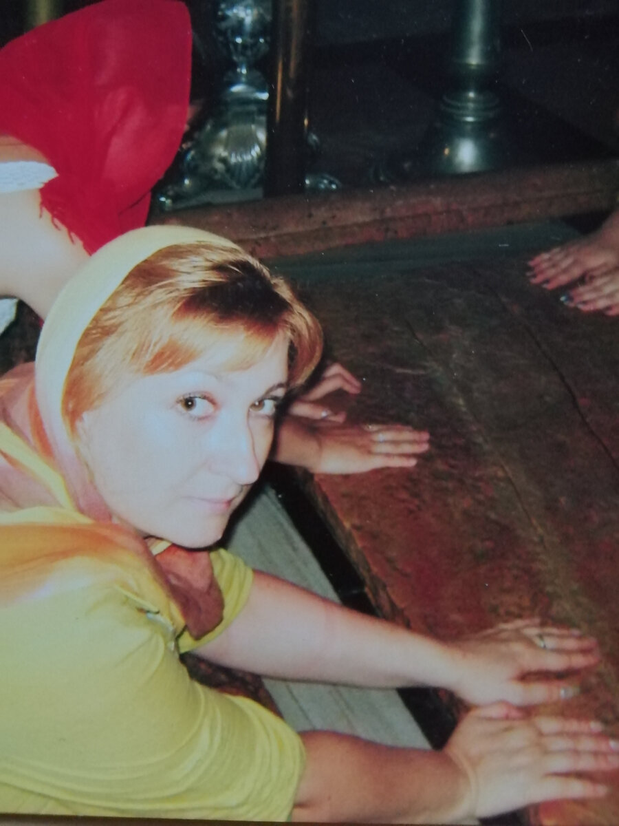 Иерусалим. Храм гроба Господня. 2011 год. Это я молюсь Богу об исцелении души моей. Святой город исцелил мою душу и тело. Аминь