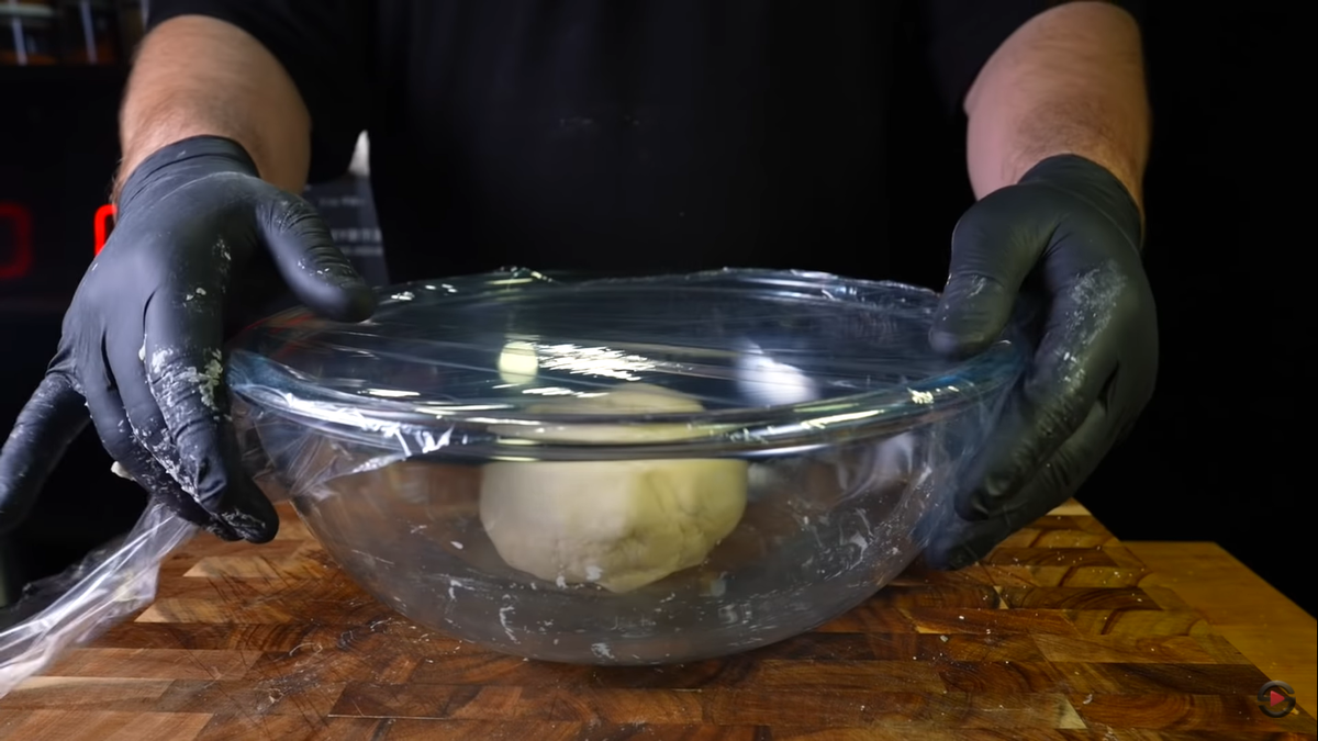 Тесто накрыть и убрать