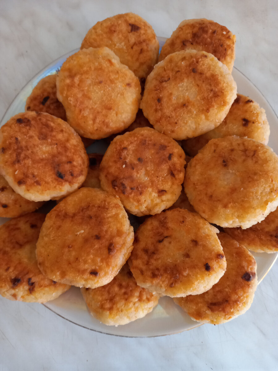 Готовые рисовые биточки