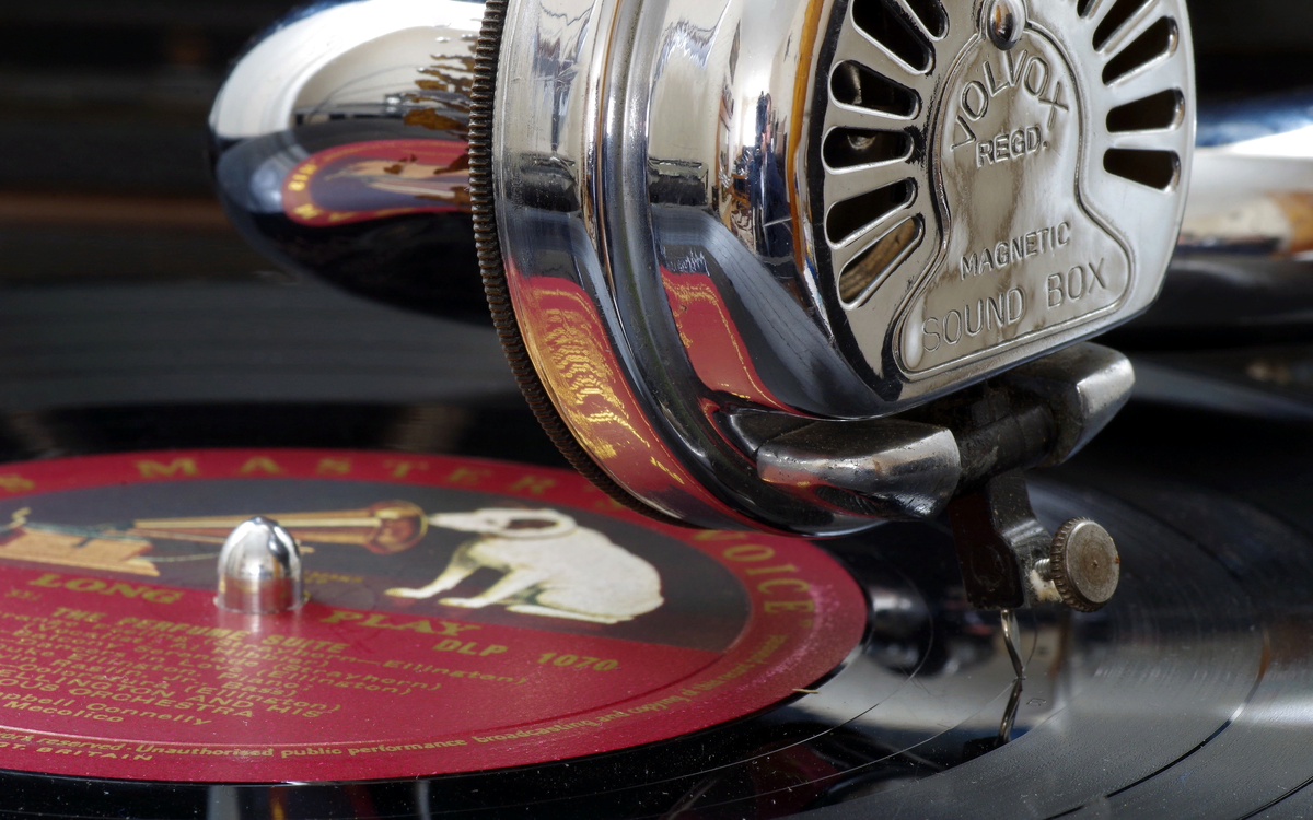 Музыка из прекрасного далека... (небольшая подборка музыки в стиле ...