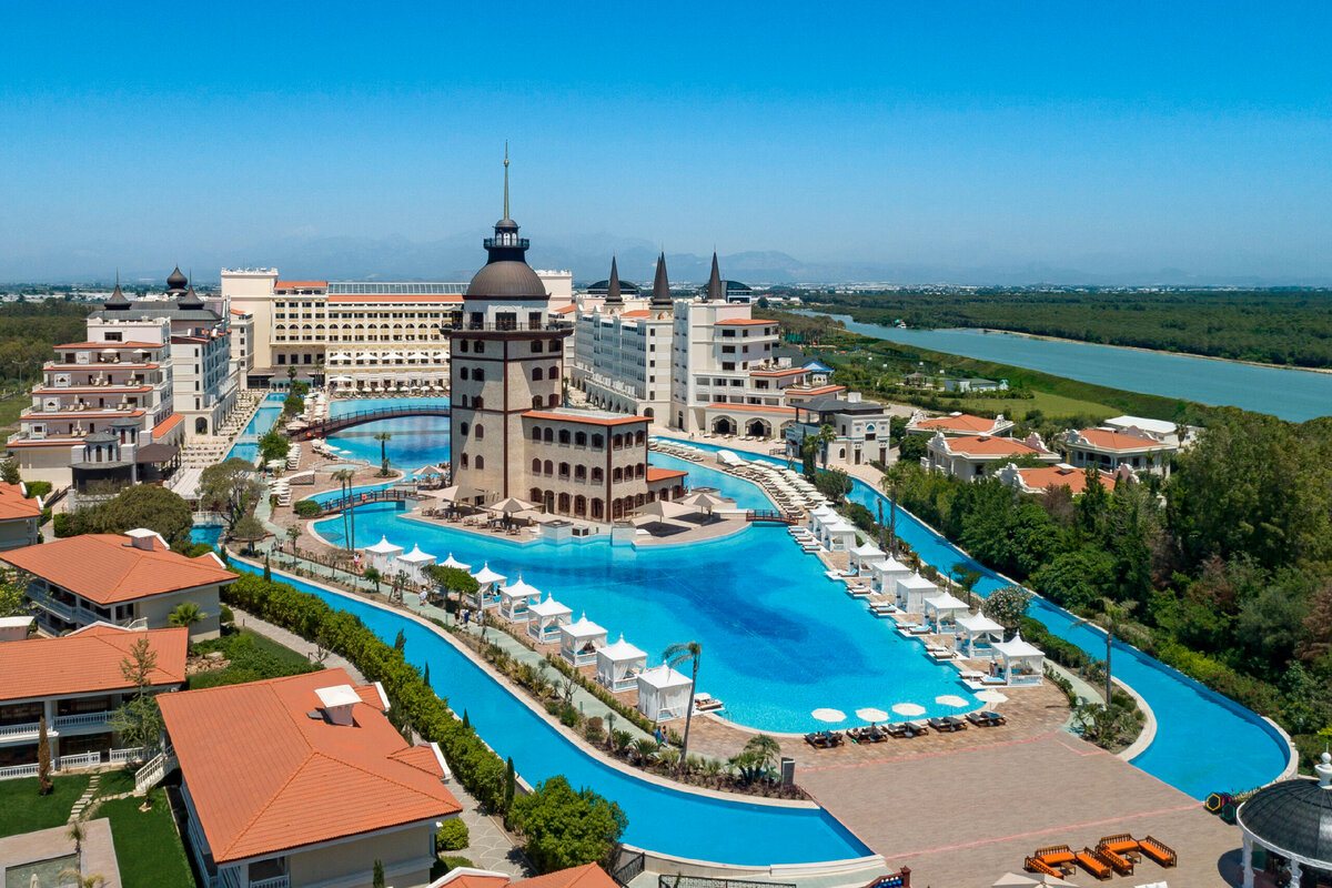 https://hamalia.ua/wp-content/uploads/2021/05/Titanic-Mardan-Palace_General-View-14-scaled.jpg