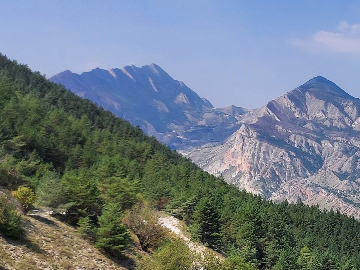 Горы Гамсутльмеэр. Республика  Дагестан. 