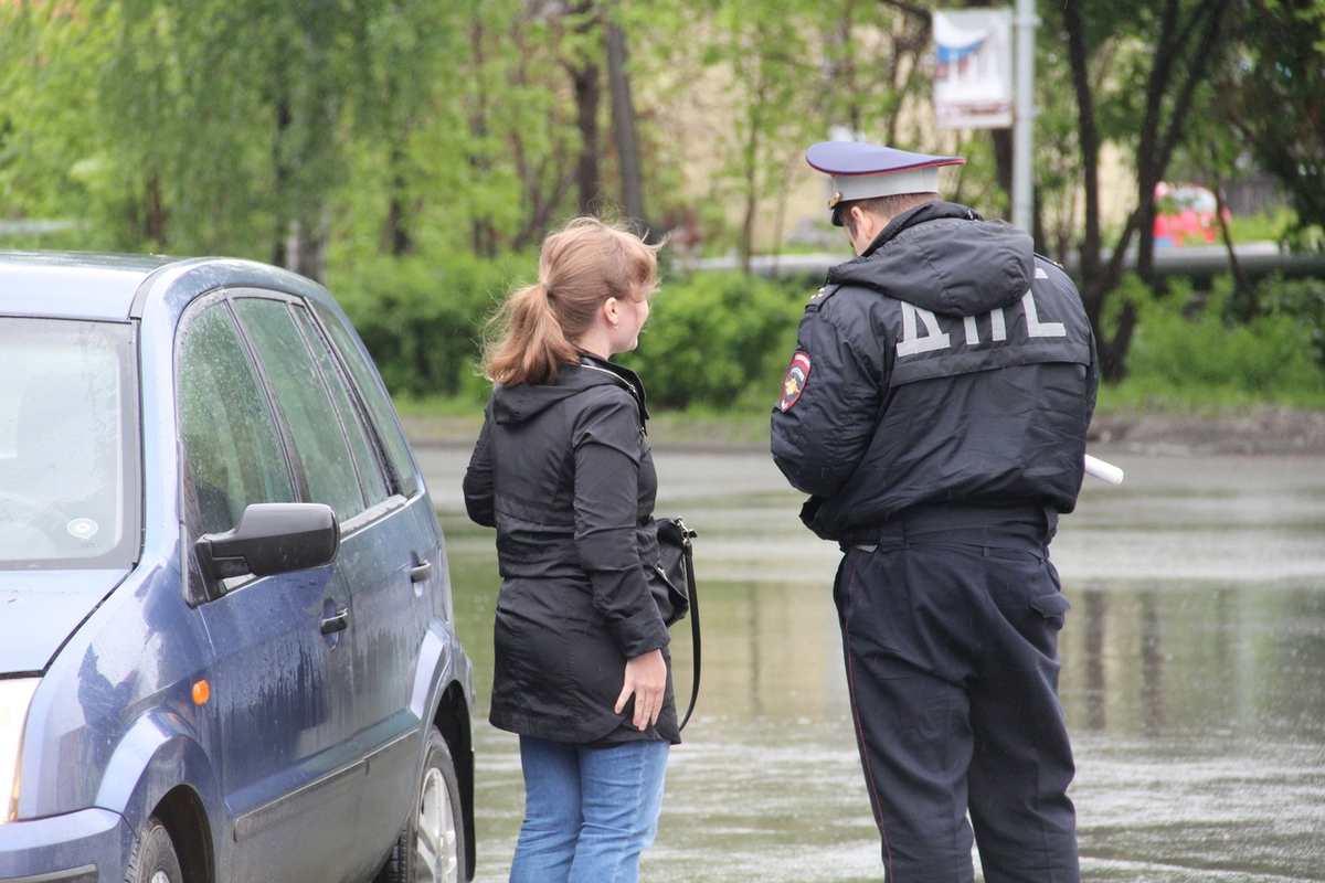 Официальный ответ ГИБДД имеет ли право инспектор ДПС требовать от водителя  показать аптечку, огнетушитель, аварийный знак. | Автоюрист. Всё о ДПС. |  Дзен