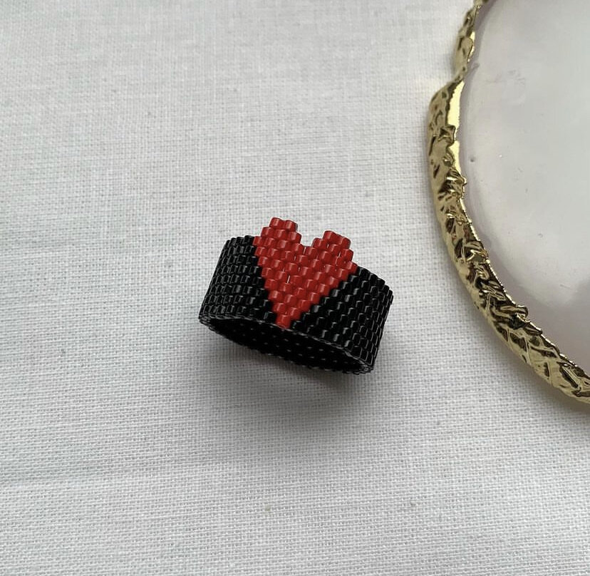 Пример сочетания мозаичной и кирпичной техник плетения 