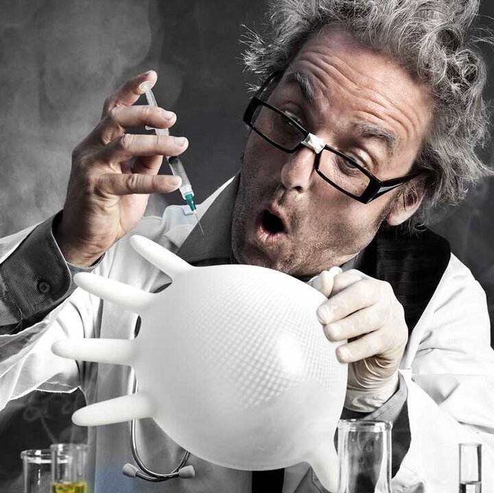 Это не он, таких шприцев ещё не было.