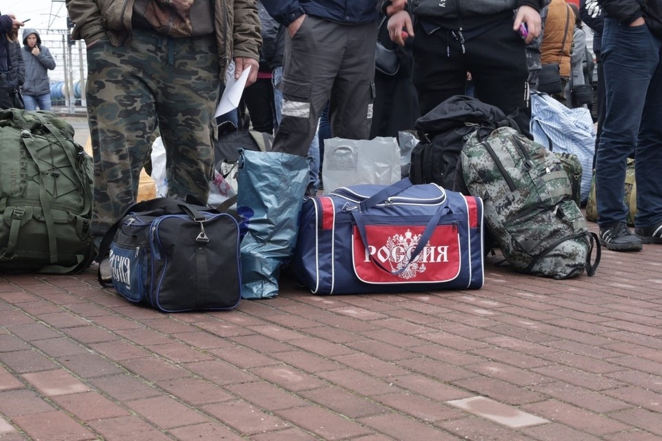     Житель Томска добровольно вызвался поехать на учения в рамках частичной мобилизации. Ксения Высотина