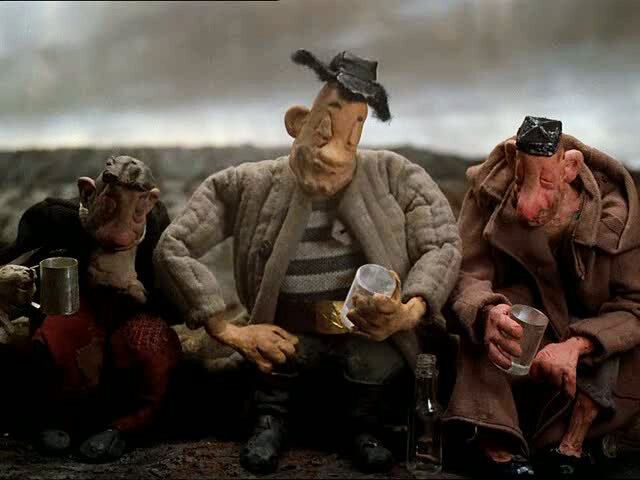 Пьянство в СССР было социально одобряемым пороком. На официальном уровне с любителями заложить за воротник боролись, но общество относилось к нему снисходительно. Ну пьет человек, — а кто не пьет?-3