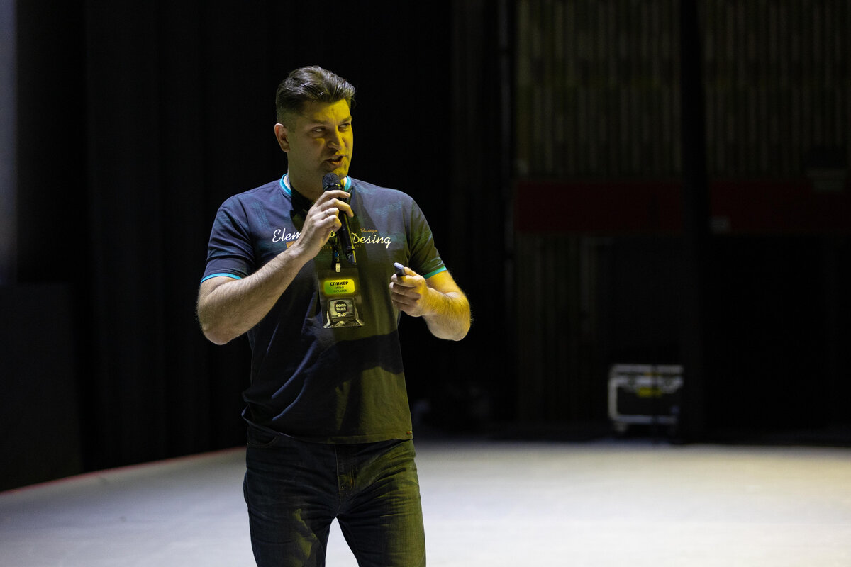 Генеральный директор новосибирской компании «Фермер-Центр франчайзинг» Илья Сухарев раскритиковал изменения в ассортименте крупных торговых сетей