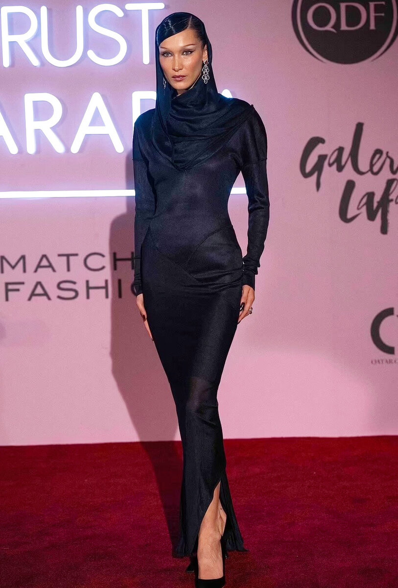    Белла Хадид вышла в свет в винтажном платьеLegion-Media