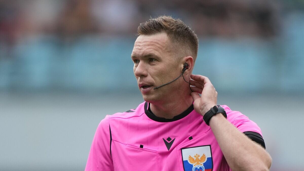    Российский футбольный судья Алексей Амелин© РИА Новости / Александр Вильф