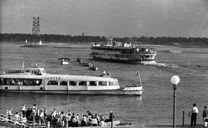 Не репрессиями едиными. 1937-й и другие предвоенные годы в фотографиях