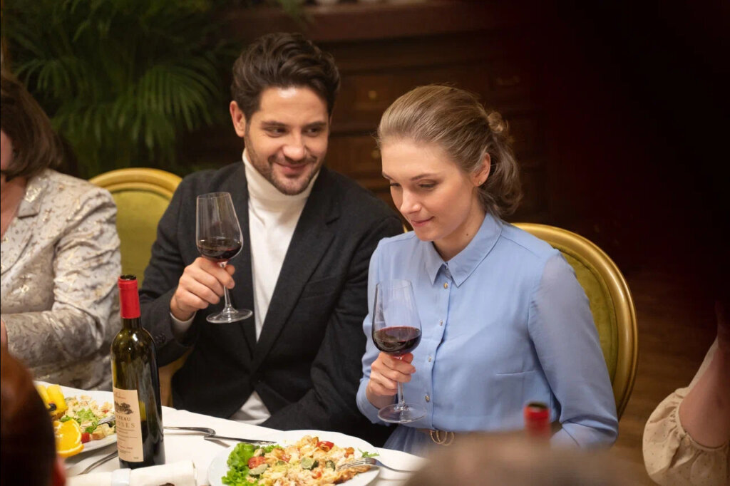    Марк Богатырев и Наталья Скоморохова в сериале «Корни-2»