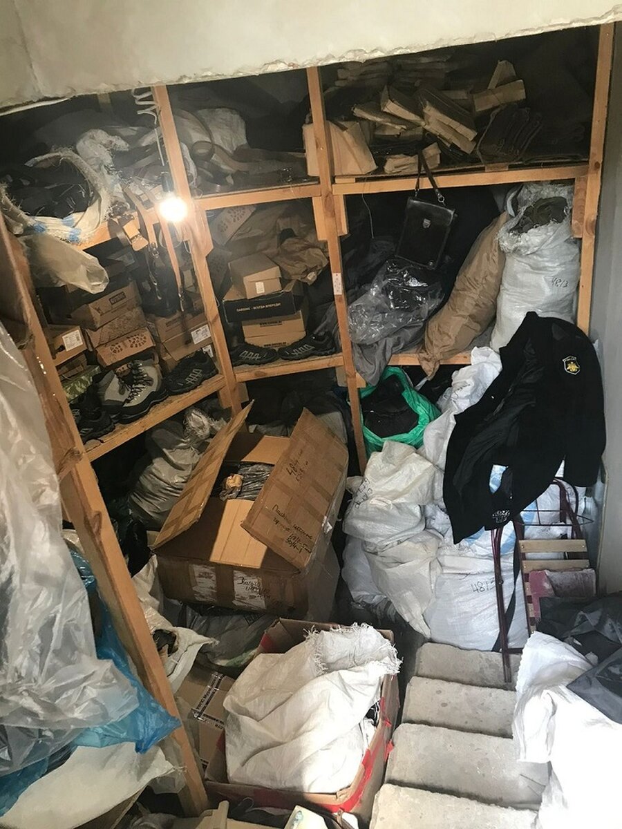     В доме отправителя нашли другие посылки. Фото: пресс-служба Южной оперативной таможни.