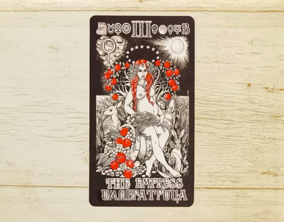 Аркан III "Императрица". "Таро Темных откровений".
