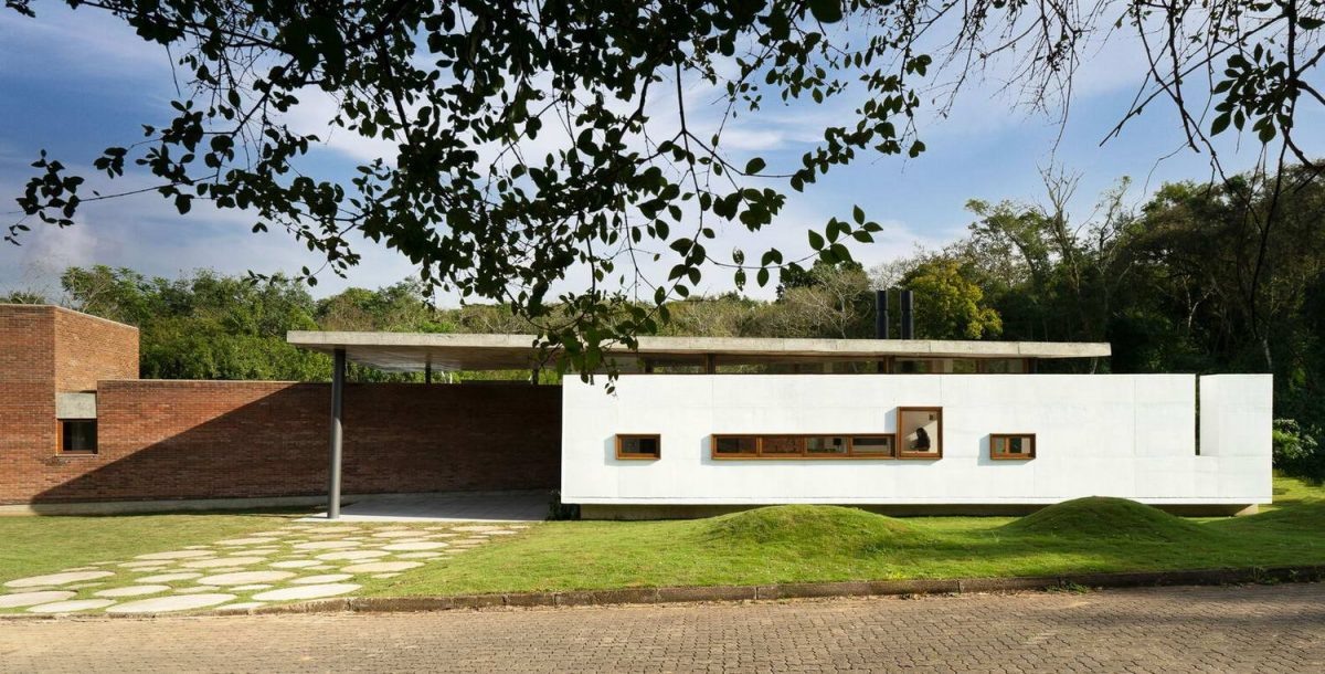 Модернистский дом в Бразилии