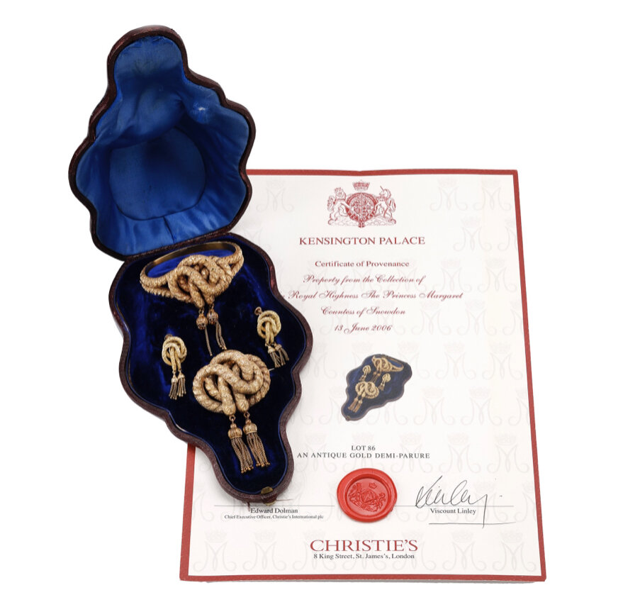    Золотая парюра принцессы Маргарет