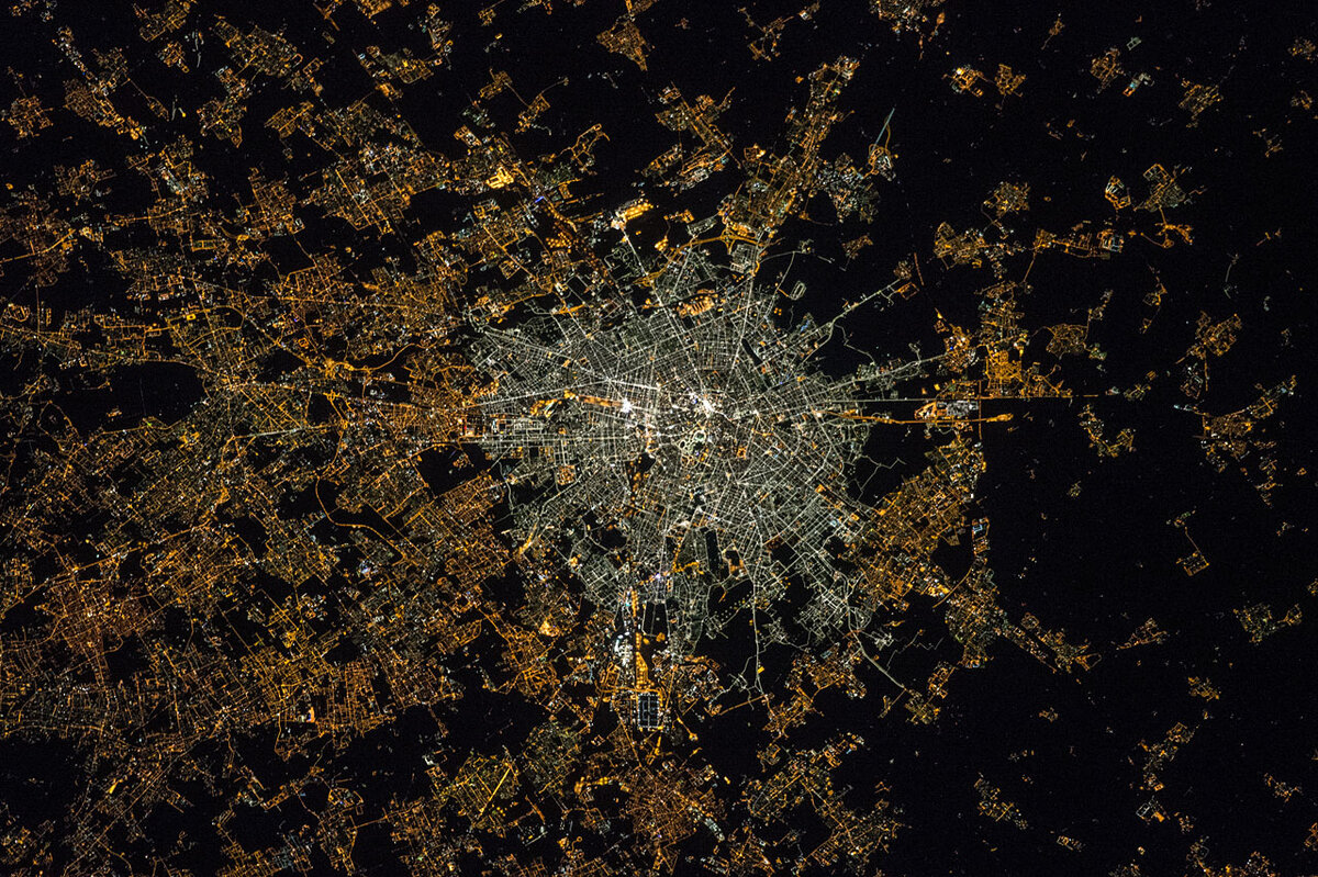 Ночная Москва со спутника