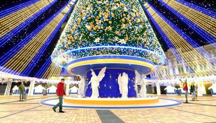 Автор и правообладатель фото: СПЖ. Макет главной ёлки Украины.