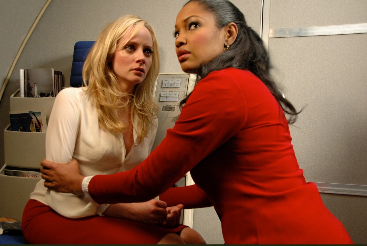 Кадр из сериала "Женщина в беде".