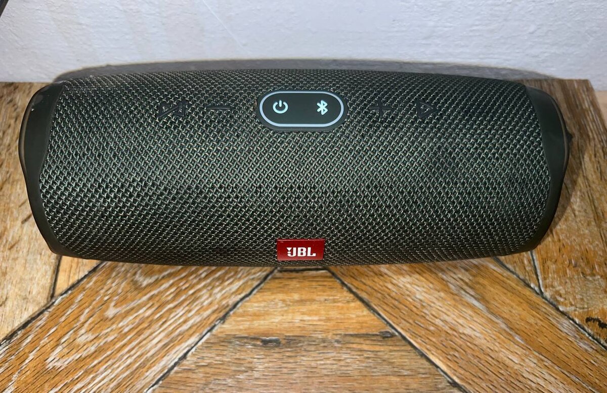 Bluetooth колонка JBL charge 4