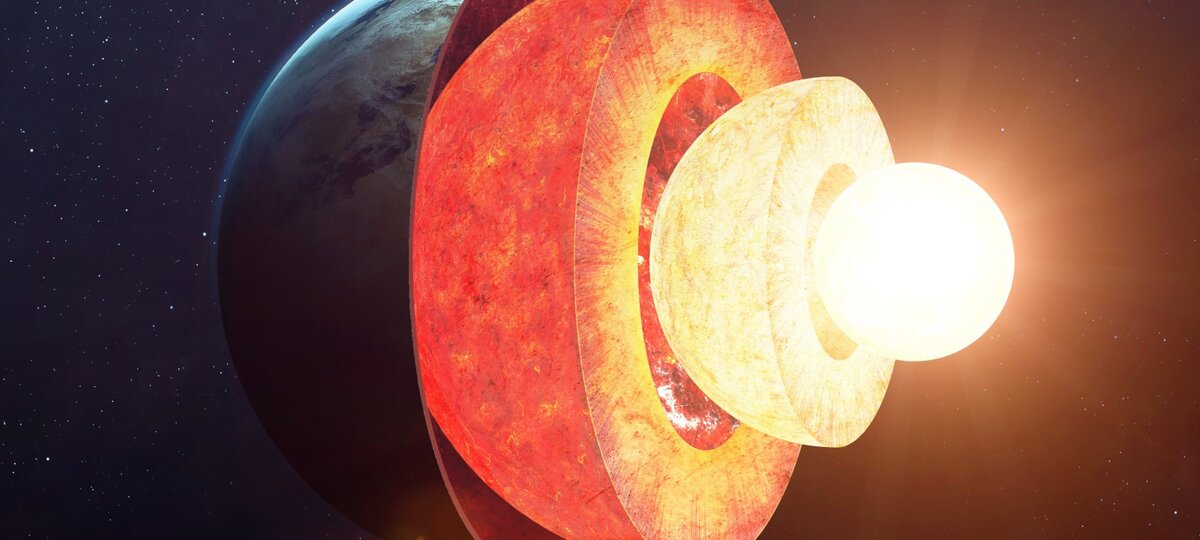 Механика - это ядро игры, изучи её, а остальное приложиться.