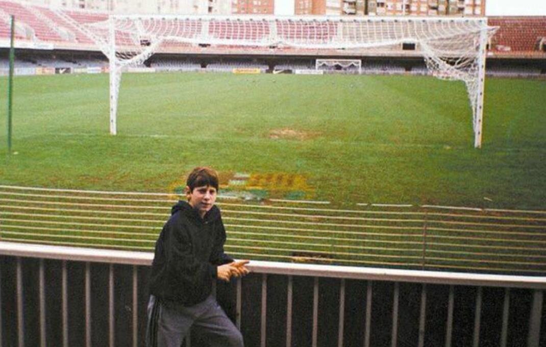 Месси на "Мини Эстади"- стадион дубля "Барселоны" 