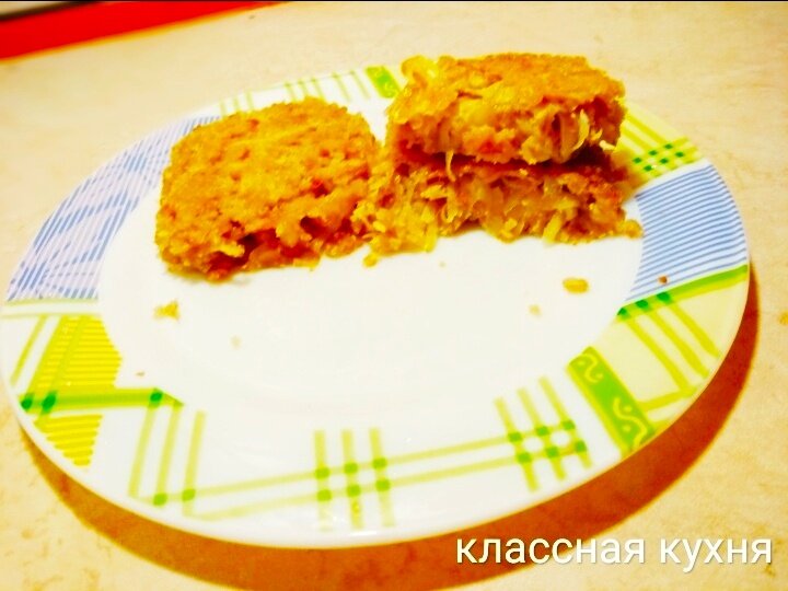 Овсяные котлеты в разрезе.#Котлеты получаются очень вкусные и сытные. Подать их можно с кетчупом как и мясные.