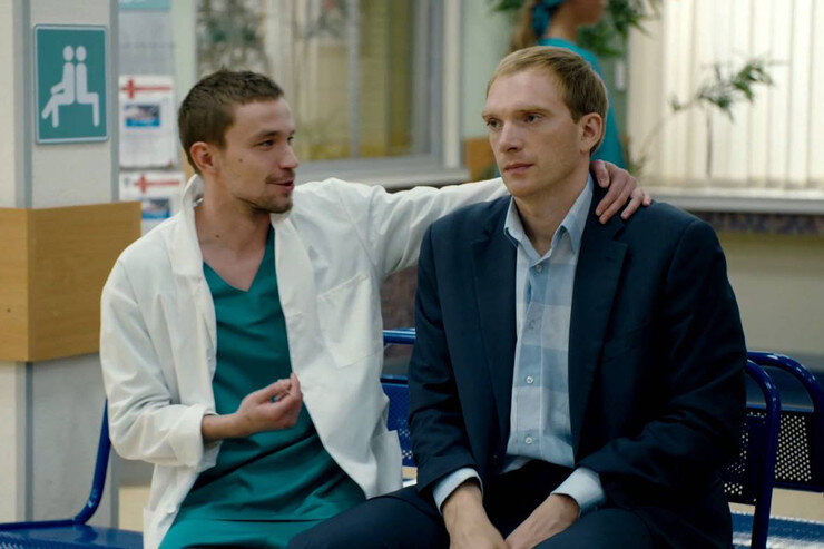 В ролях — Александр Петров, Андрей Бурковский, Юлия Александрова, Анна Невская, Юлия Хлынина, Александра Ревенко