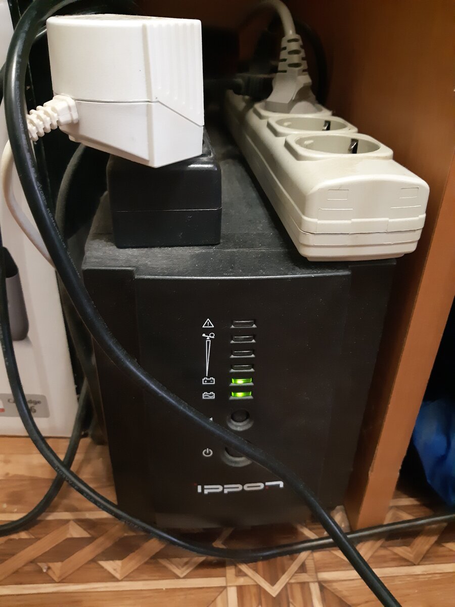 Ippon Smart Power Pro 1400 – одна из моих палочек-выручалочек.