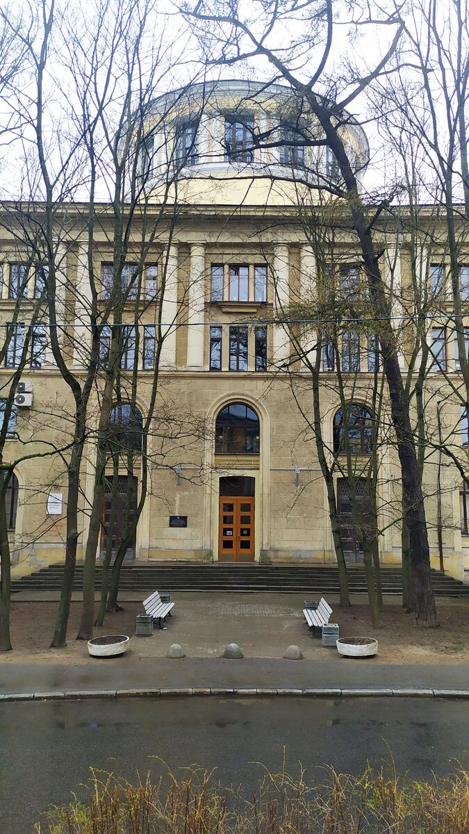"ЛЭТИ" СПБ но уже с другой стороны.