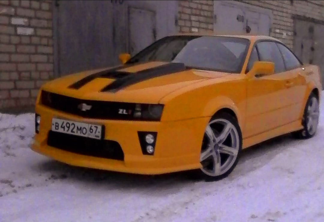 Вы наверно подумали что это Chevrolet Camaro? На самом под кузовом Opel Calibra