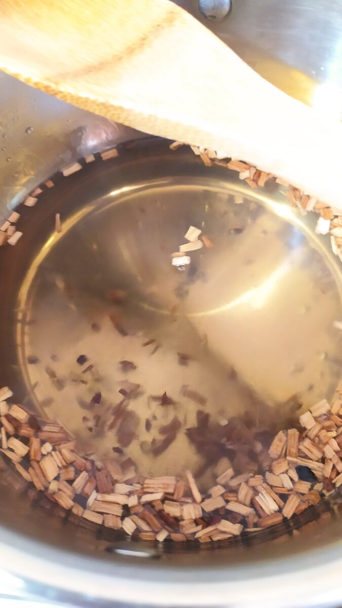 В спирте щепа как родная. 