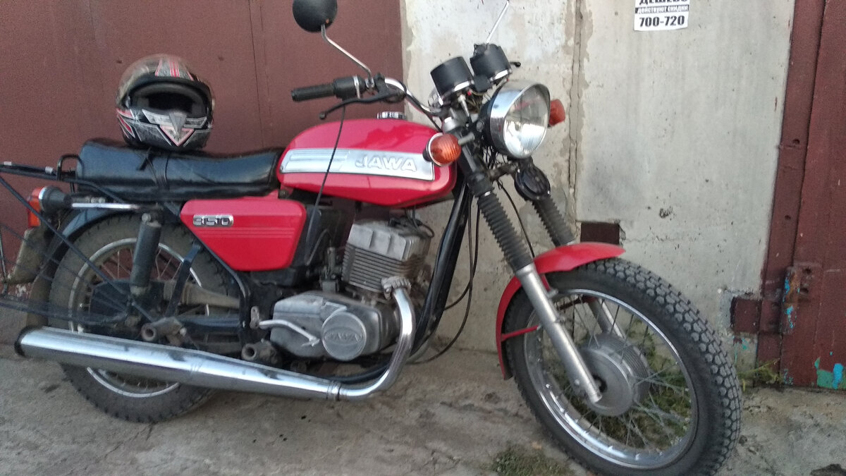 Ява осенью прошлого года, последний выезд перед зимовкой.