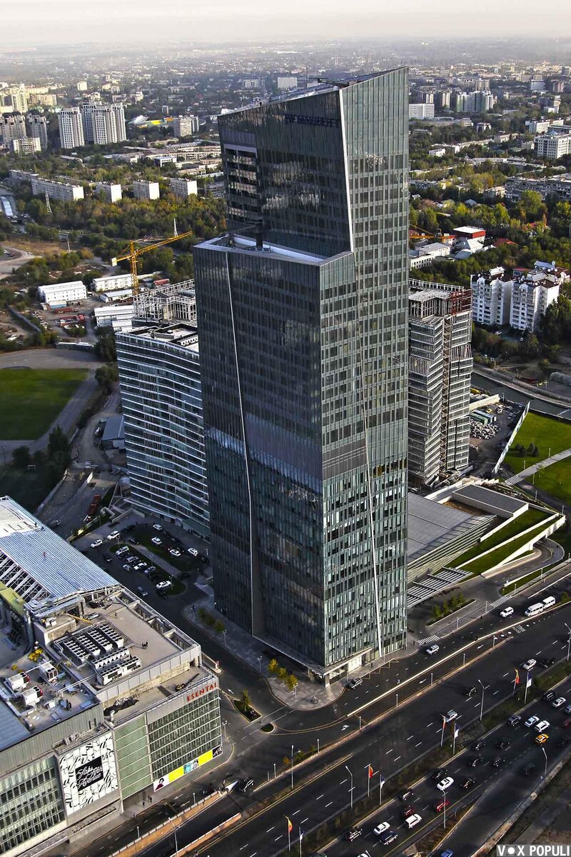 Бц esentai tower. Ritz carlton алматы. Алматы самое высокое здание. Бишкек башня есентай. Esentai tower.