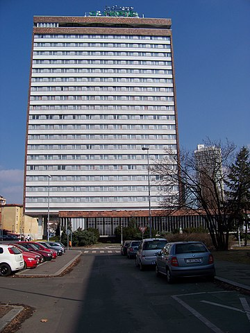 Отель Olympik в 2011 году (фото с "Википедии")