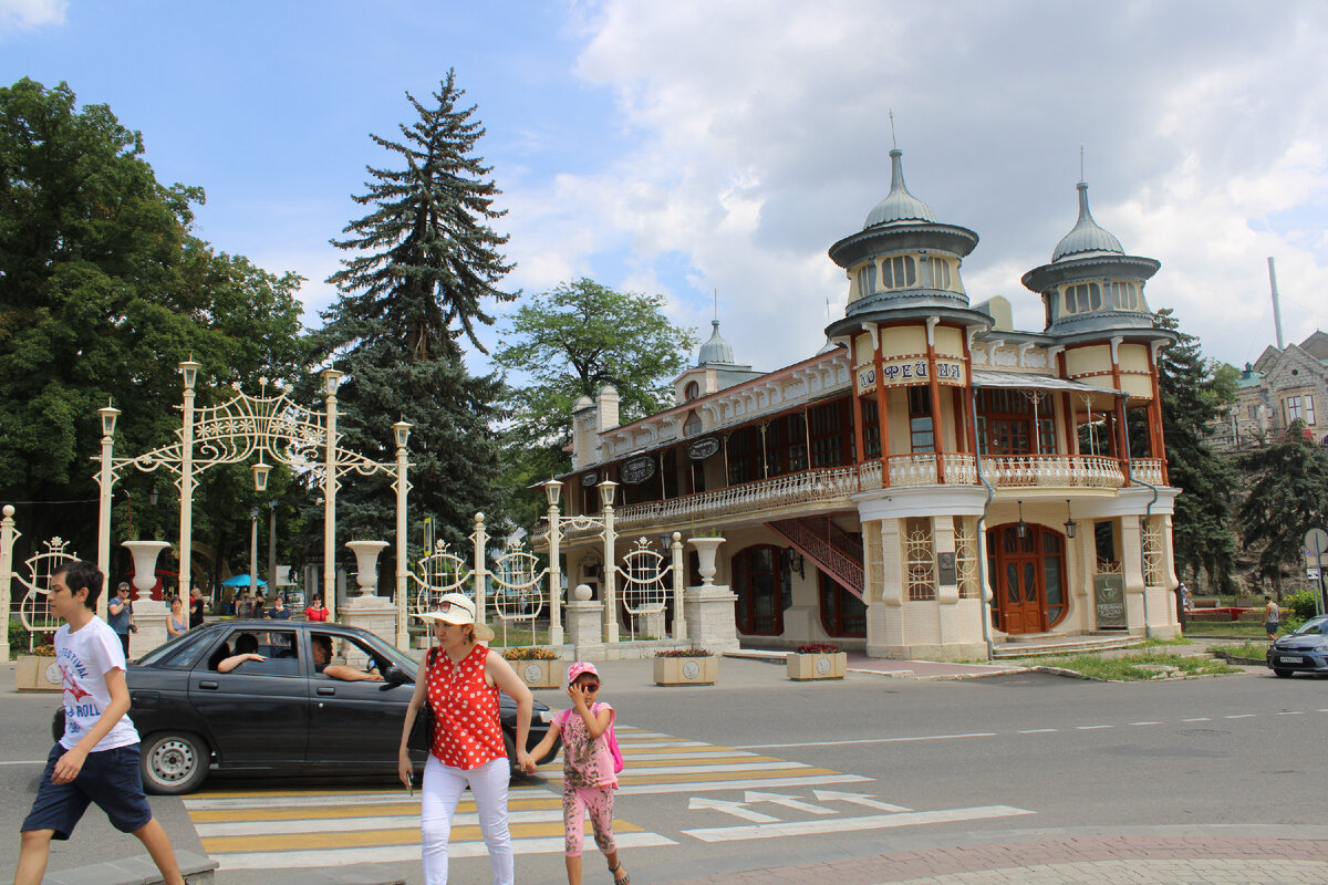 Реальные фото с улиц Пятигорска глазами туриста, влюбилась в город и  обязательно приеду снова | Под зонтиком | Дзен