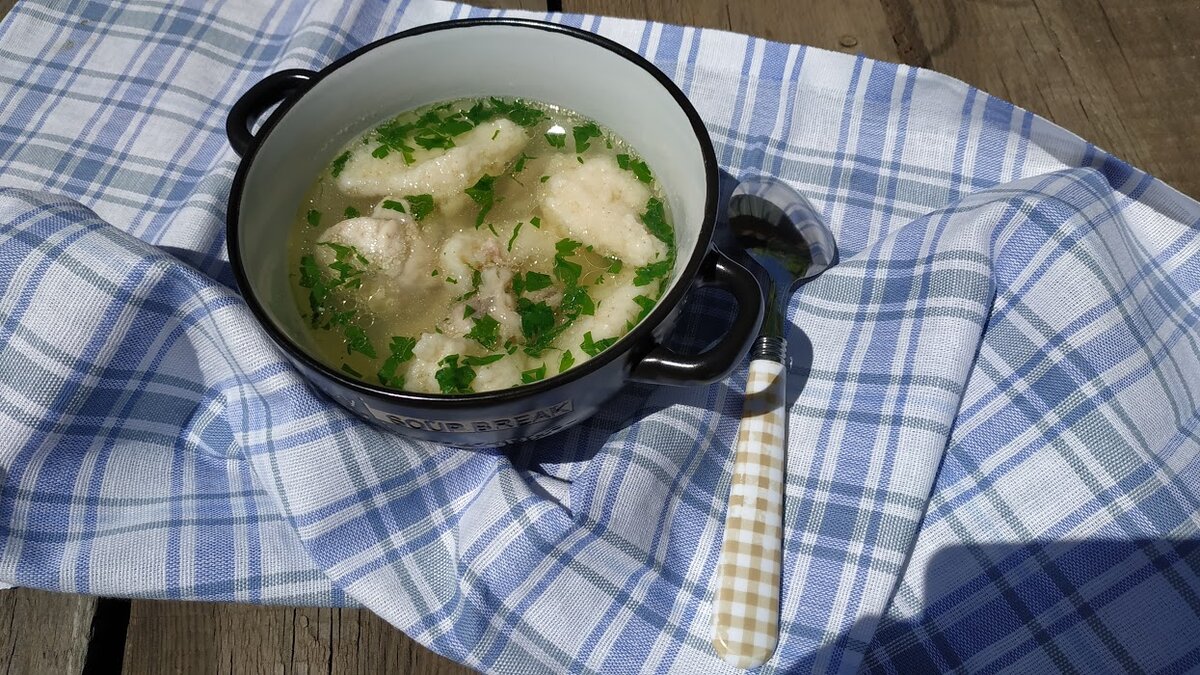 Вкуснейший суп с манными галушками. Рецепт из книги “Румынская кухня” |  Лёлина кухня | Дзен