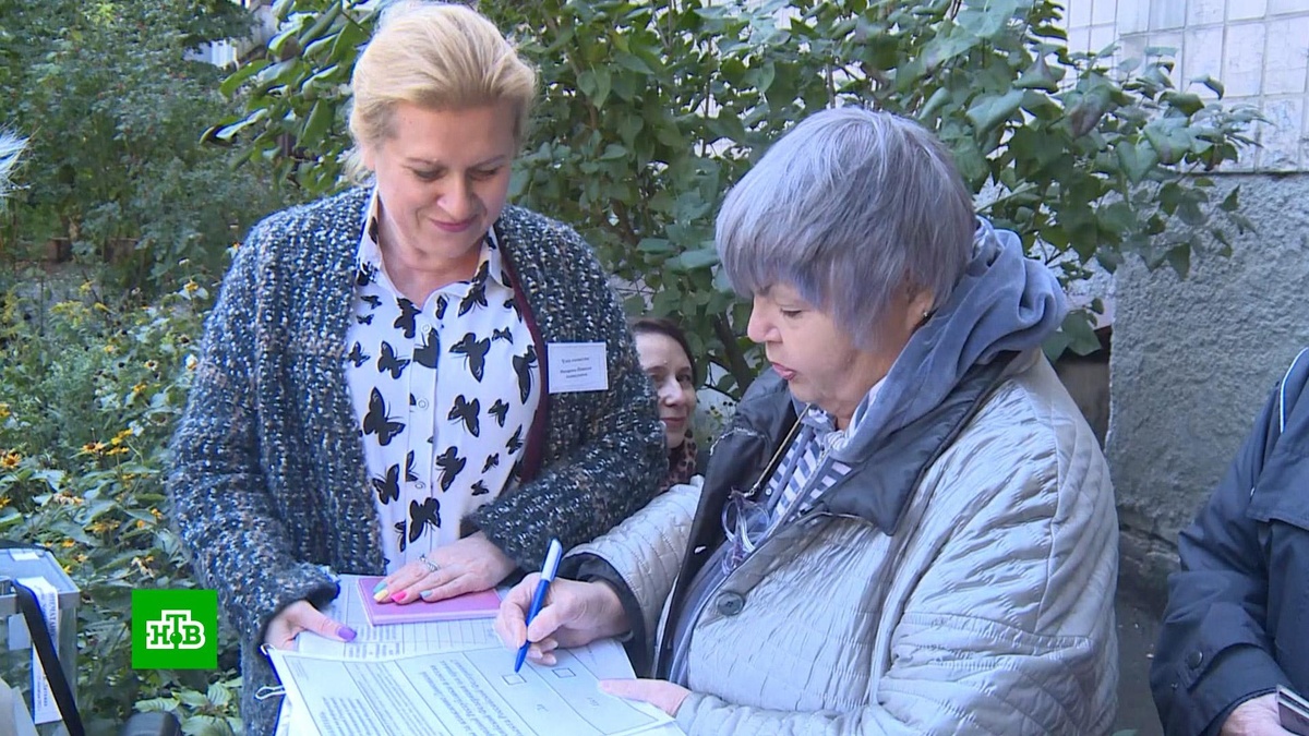    Международные наблюдатели назвали референдумы в Донбассе уроком всему миру