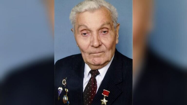    В Оренбурге вспоминают Почетного гражданина Николая Рощина Марина Шарт