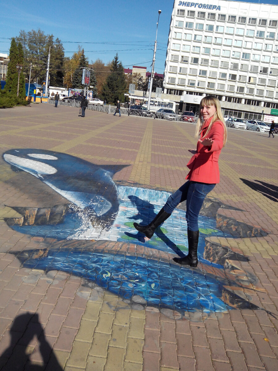 Это я 8 лет назад в тех самых сапогах.