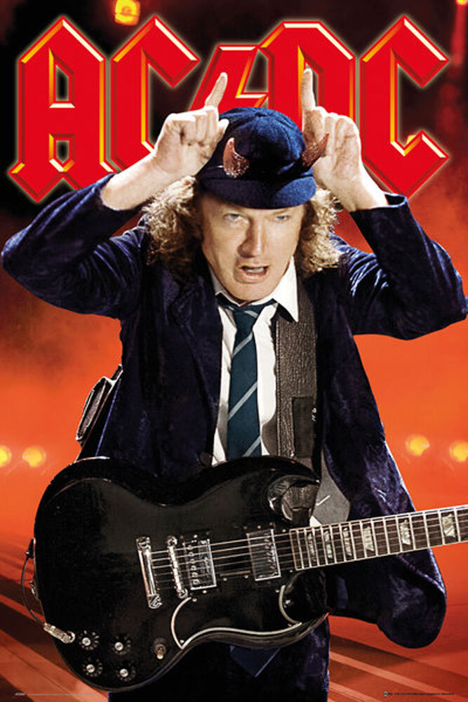 Эй си ди си. AC/DC группа. Рок группа АС ДС. Ангус АСДС. Солист группы ИСИ ДИСИ.