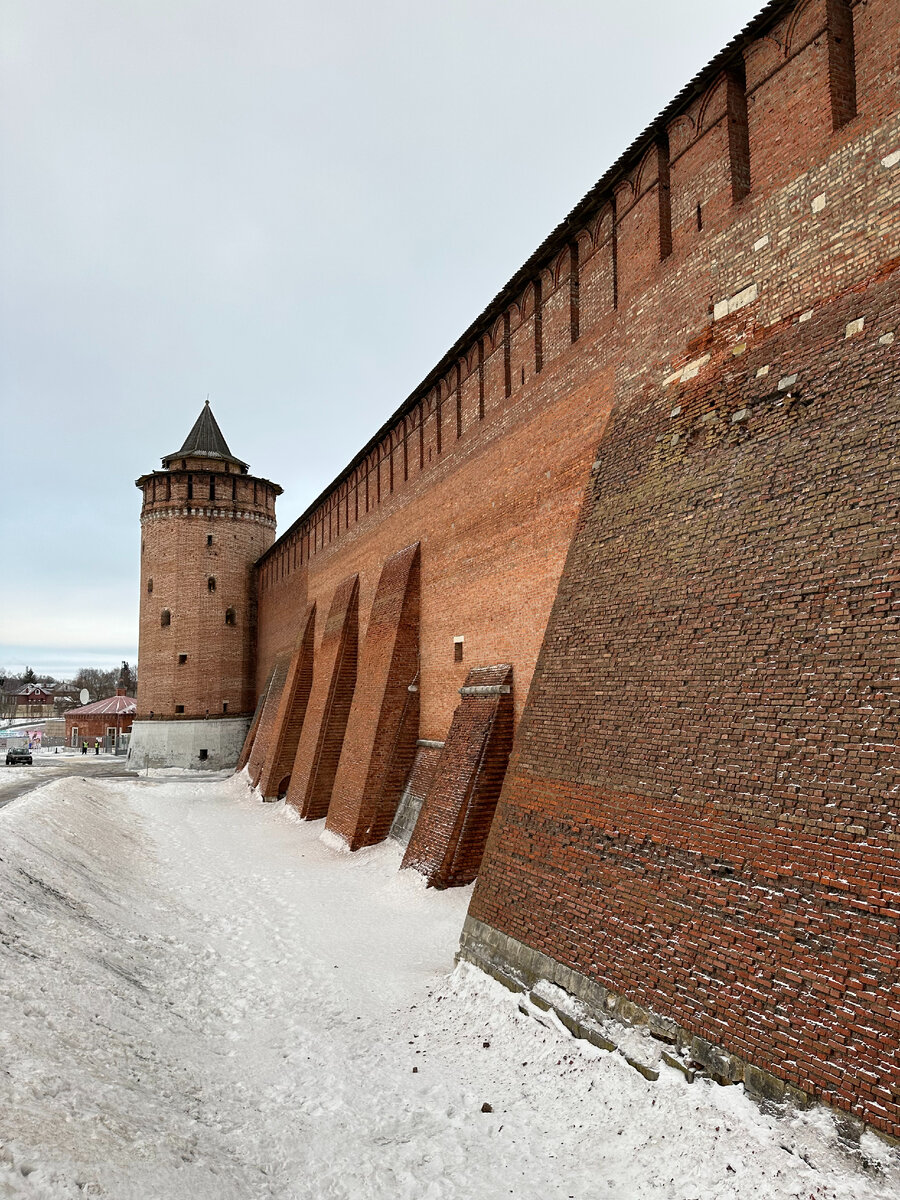 Коломенский кремль и Маринкина башня