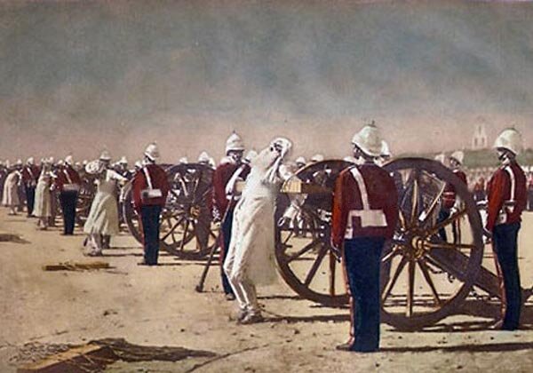 Казнь членов секты намдхари при помощи «дьявольского ветра» в 1872 году. Картина В. Верещагина, 1884 год
