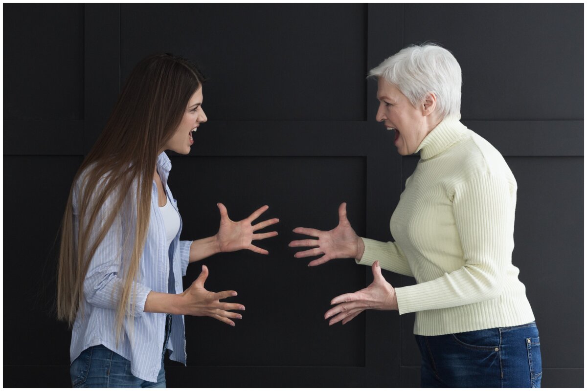 Источник фото https://d.newsweek.com/en/full/1989141/stock-image-women-arguing.jpg
